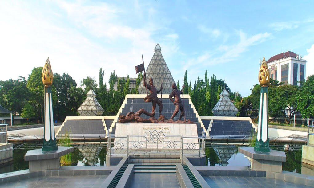 Tugu Pahlawan Surabaya